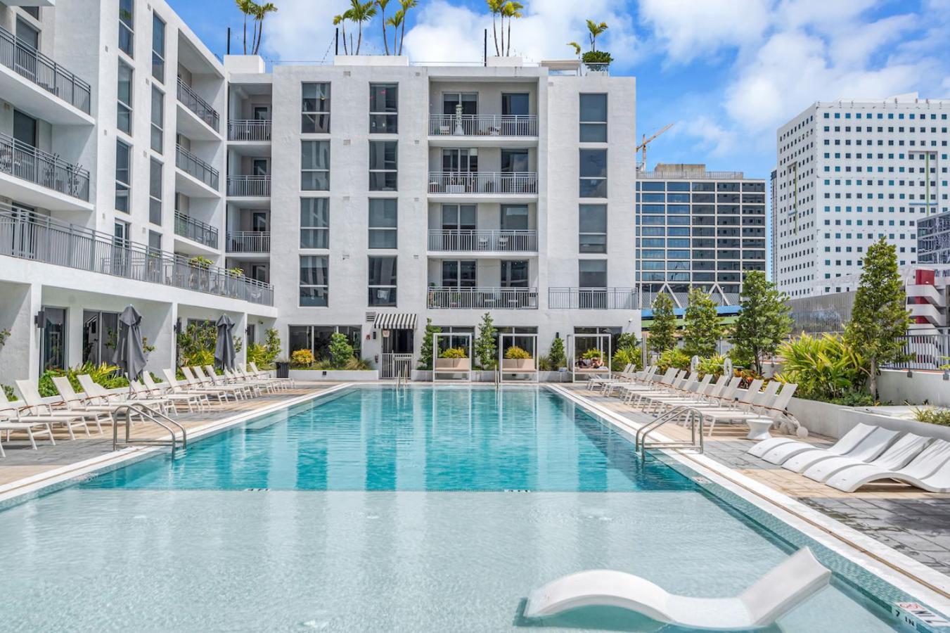 شقة Modern Unit In The Heart Of Downtown Miami With Free Parking المظهر الخارجي الصورة