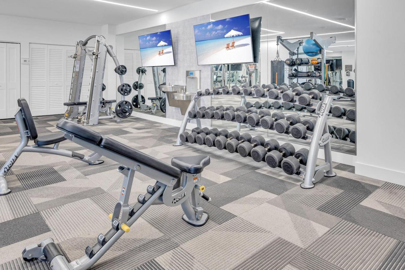 شقة Modern Unit In The Heart Of Downtown Miami With Free Parking المظهر الخارجي الصورة