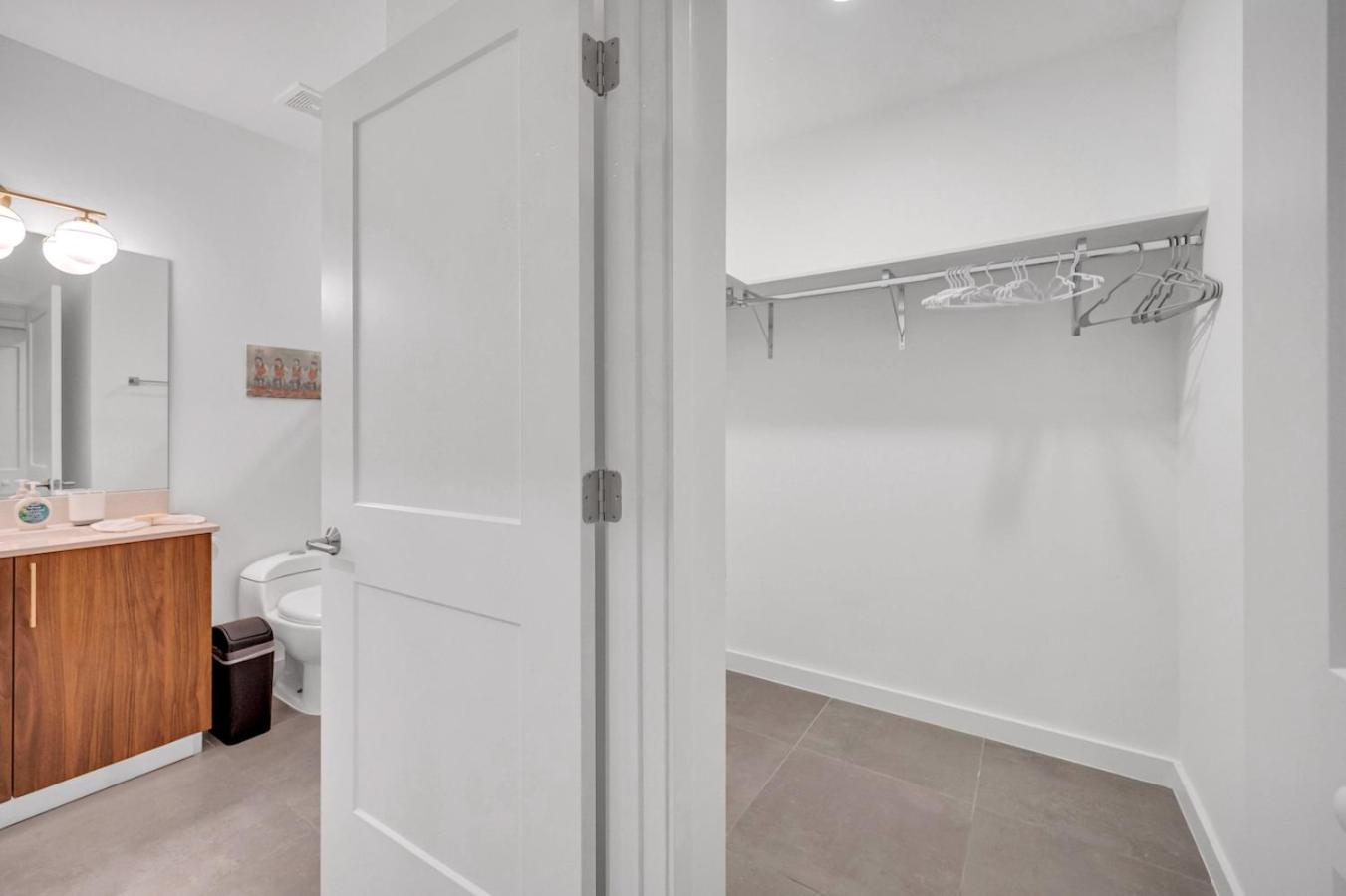 شقة Modern Unit In The Heart Of Downtown Miami With Free Parking المظهر الخارجي الصورة
