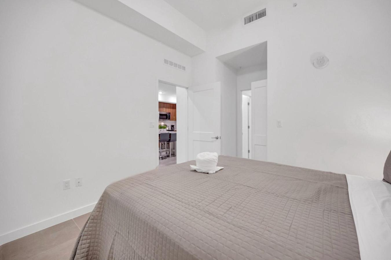 شقة Modern Unit In The Heart Of Downtown Miami With Free Parking المظهر الخارجي الصورة