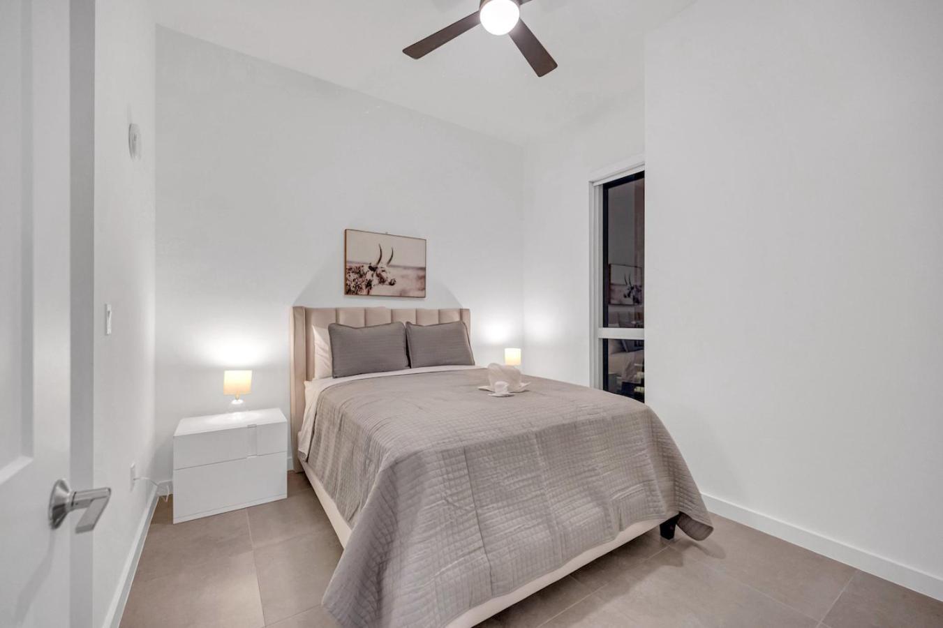 شقة Modern Unit In The Heart Of Downtown Miami With Free Parking المظهر الخارجي الصورة